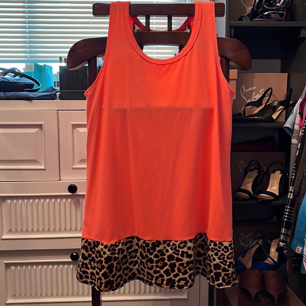 Loose fitting tank with leopard print